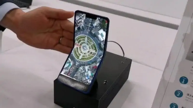 Sharp Unveils a Foldable Phone Prototype but...it has a NOTCH Problem!! - 4