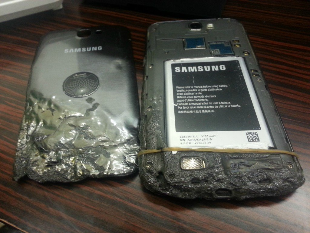 galaxy-note-2-burned-down-3