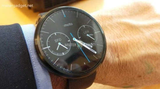 Moto 360 smartwatch pictures leaked, confirming wireless charging - 4