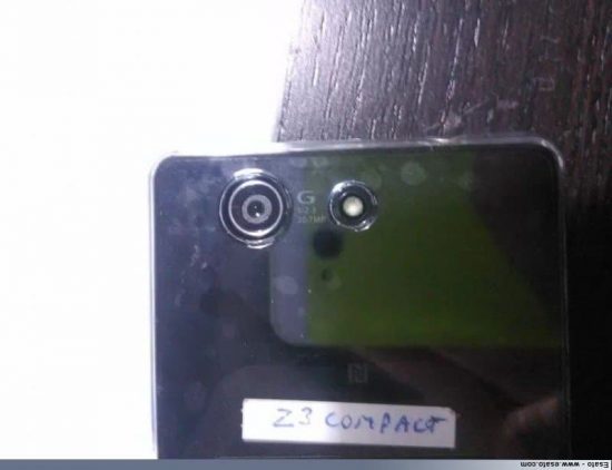 Sony Xperia Z3 compact images leaked again (hands on pictures) - 4