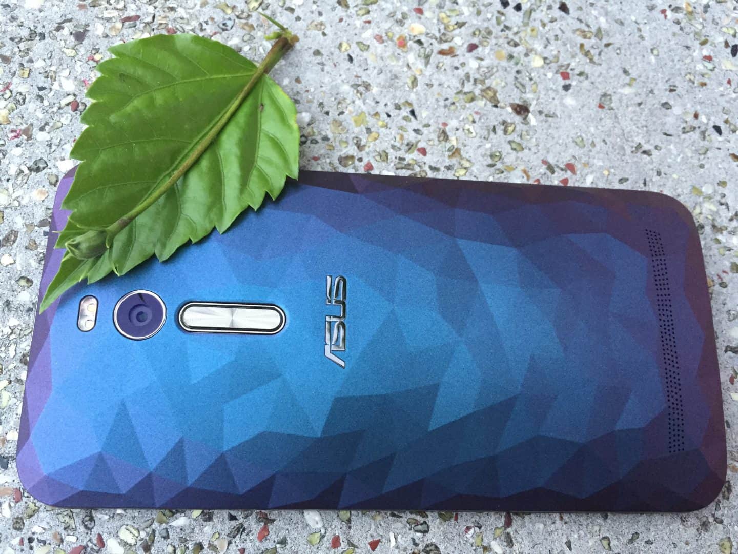 Asus ZenFone 2 Deluxe Review: The current best Intel based High-end Smartphone - 15