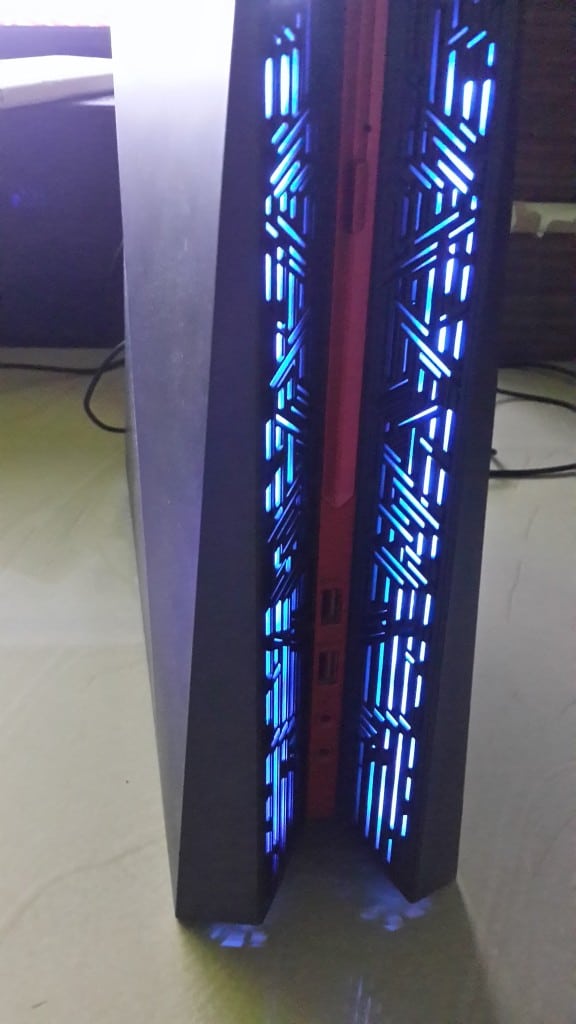 Asus ROG G20 Review - zone 1 & zone 2 lighting effects