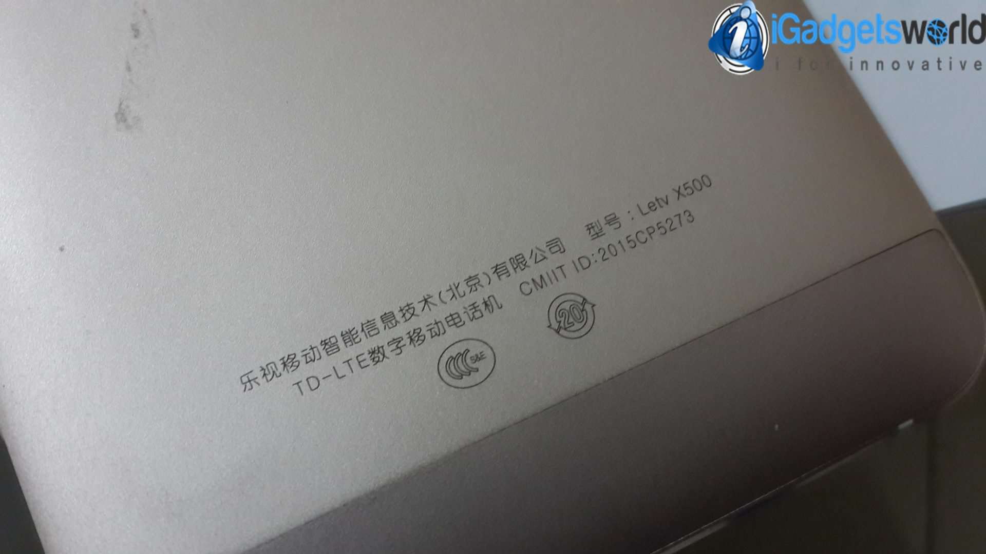 Le-1S-Smartphone back-side resembling-iPhone-6S
