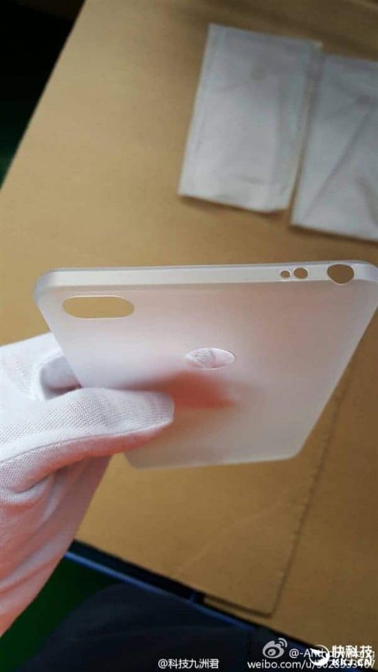 Xiaomi Max Alleged Case Images leaked - Revealed Infrared port - 4
