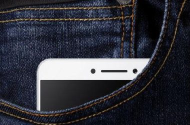 First real image of Xiaomi Max is out and it's really a huge phone!! - 5