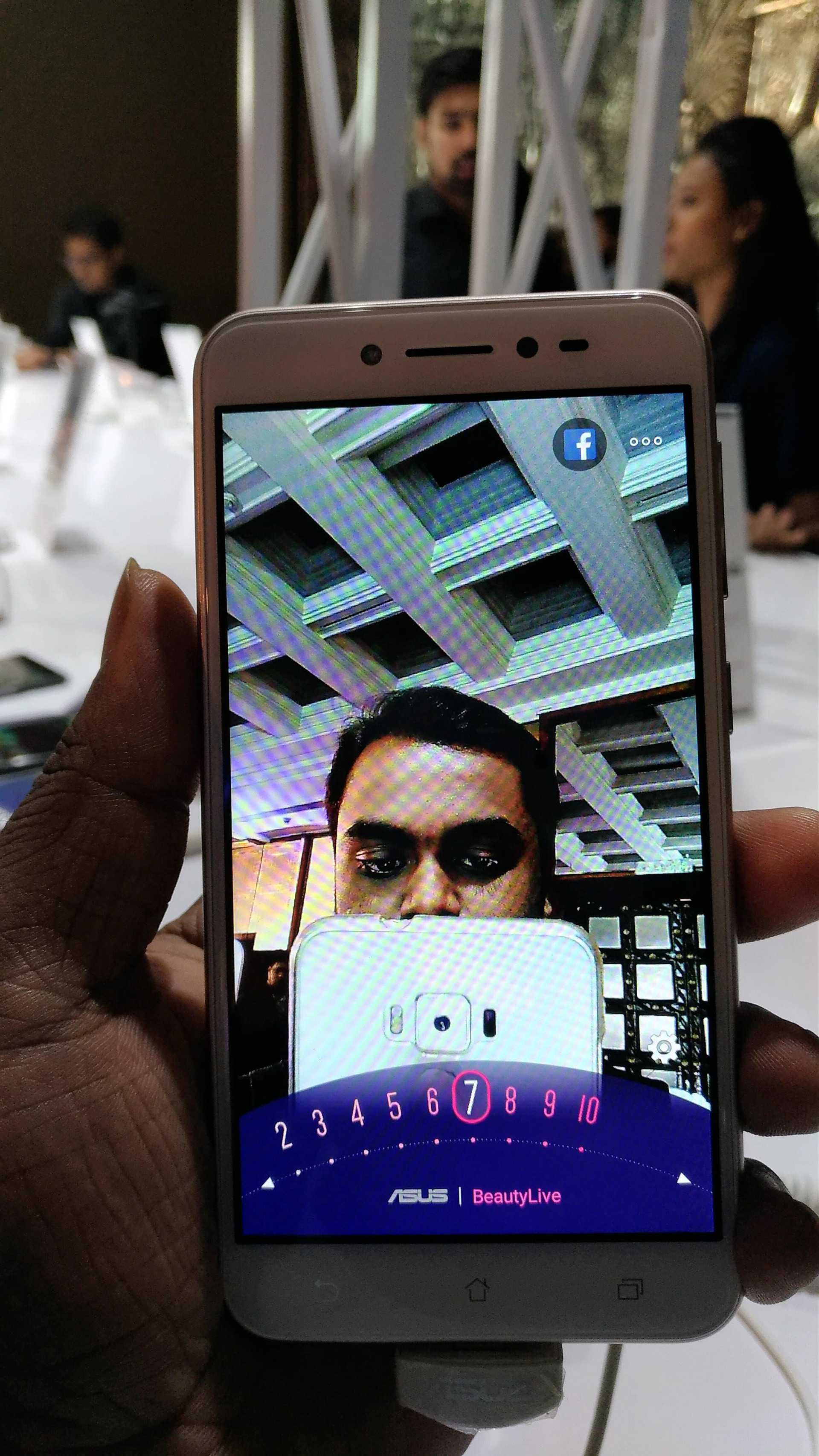 ZenFone Live - A Perfect Selfie Smartphone for Social media Enthusiasts! - 6