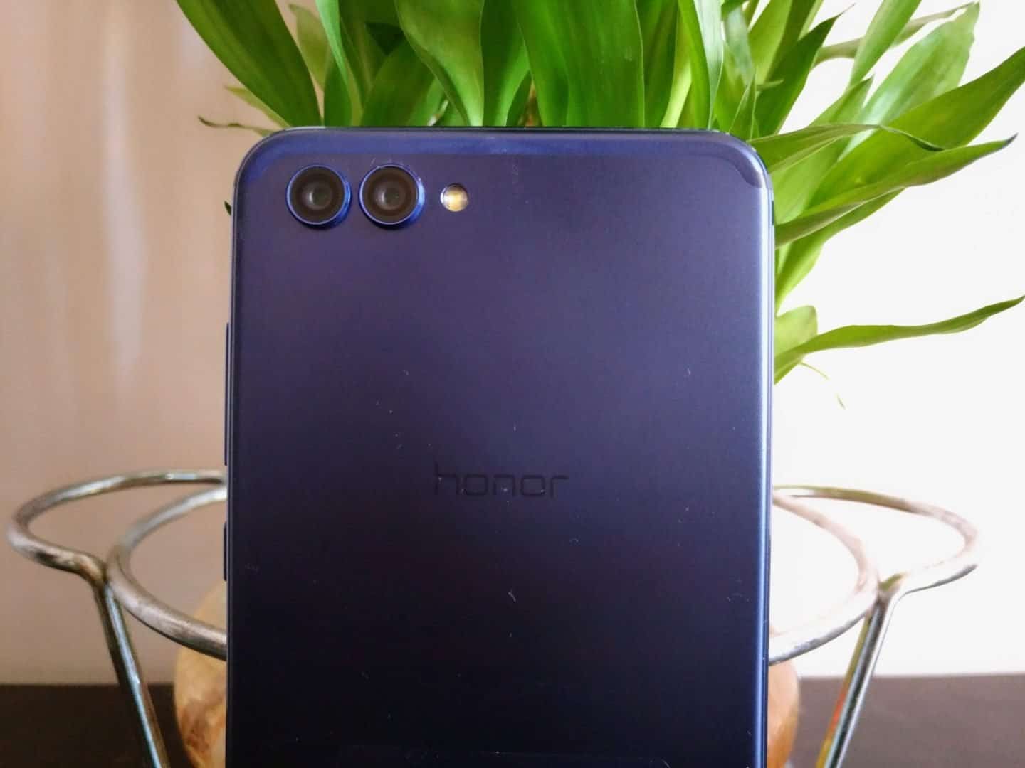 Honor View 10 Review - What's the story behind this AI phone? - 6