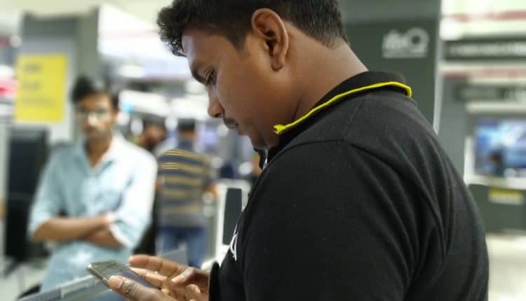 Zenfone Max Pro (M1) Vs Redmi Note 5 - Which is the Best Budget Smartphone Under Rs. 15,000 ? - 15