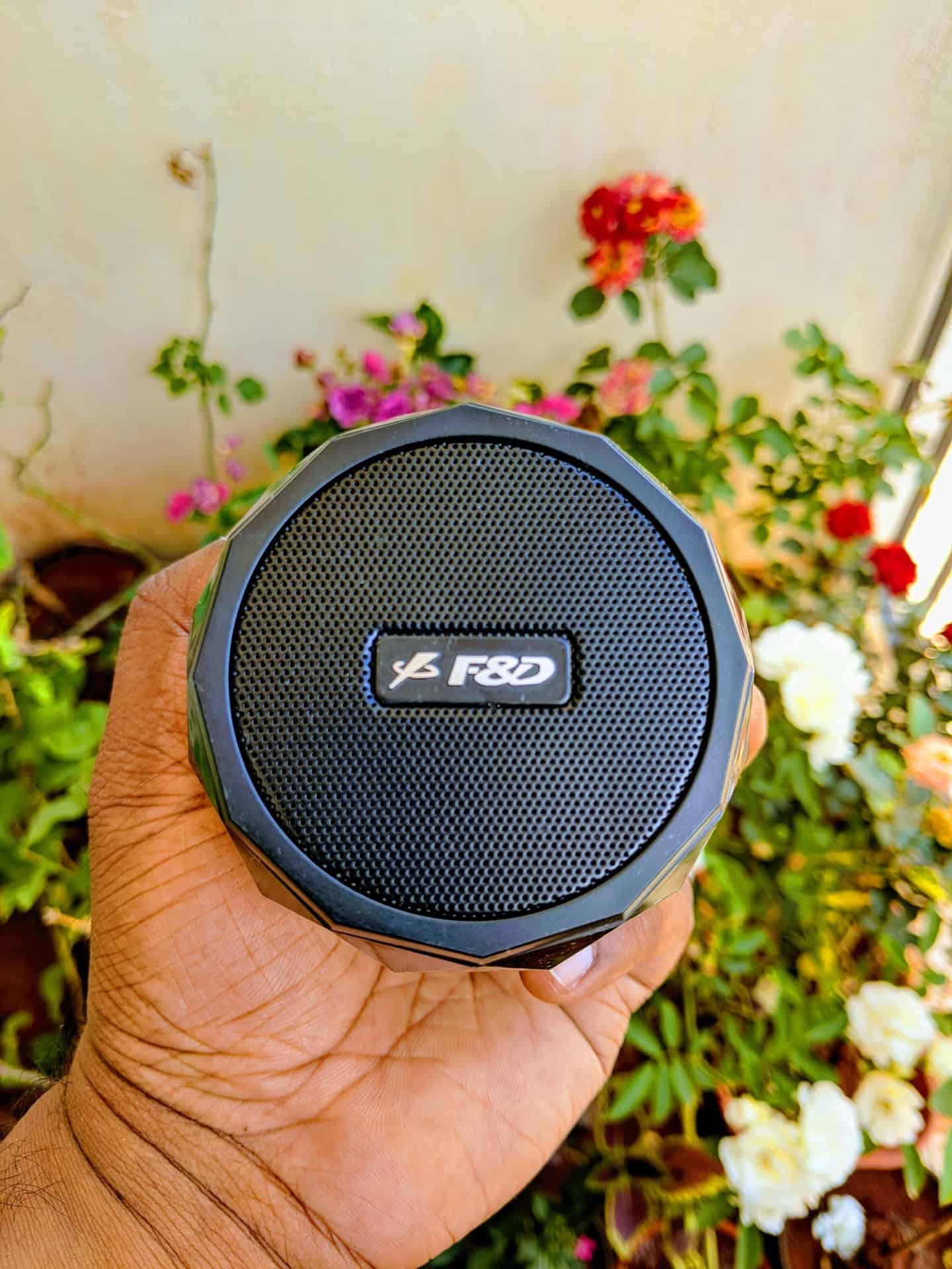 100 watt outdoor speakers