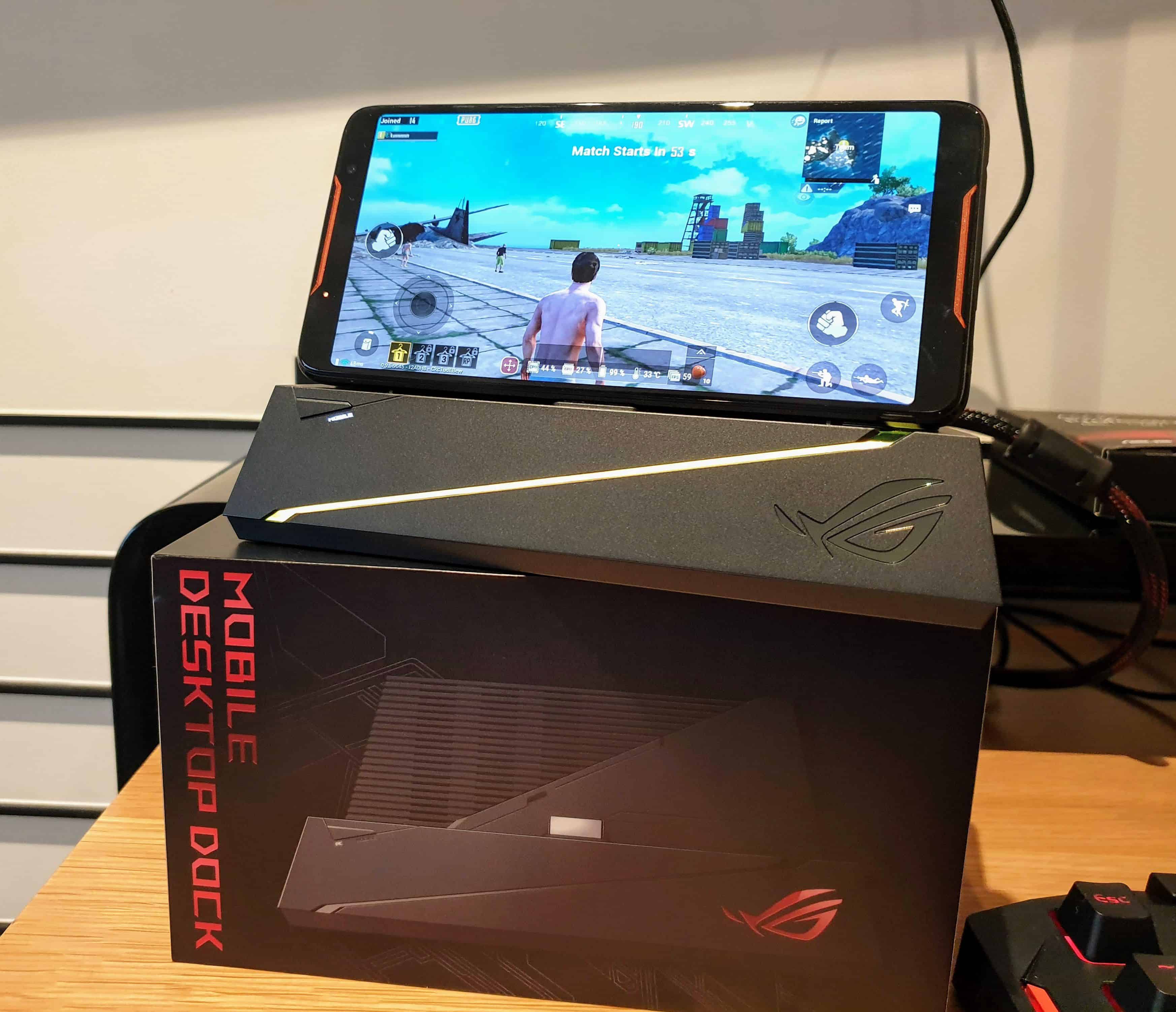 Asus ROG Phone Hands-on & First Impressions - The Real #GameChanger ? - 8