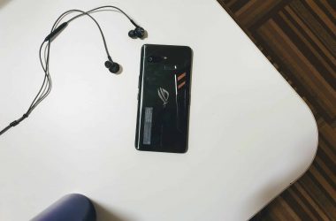 Asus ROG Phone Review - Should You Buy it? - 11